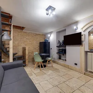 Apartment Lares Navona, Rome